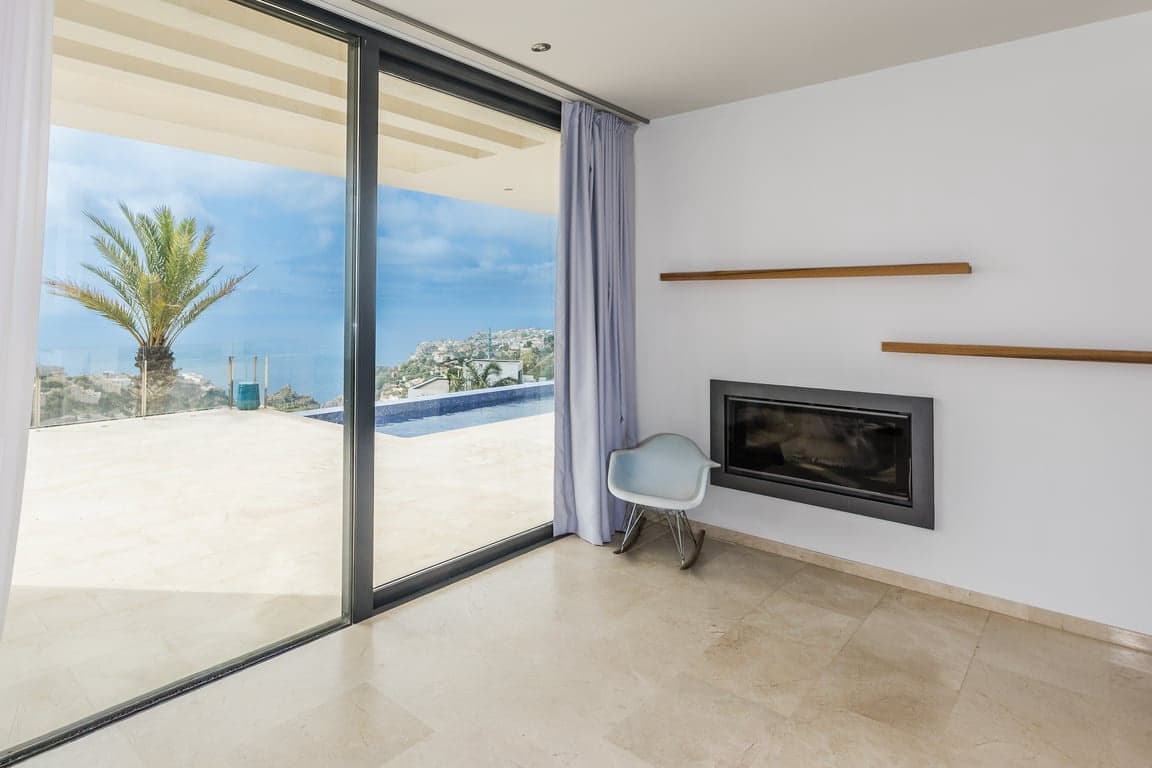 Chalet de 3 habitaciones en Cumbre del Sol en venta con piscina garaje - 2.350.000 € (Ref: 10125233)