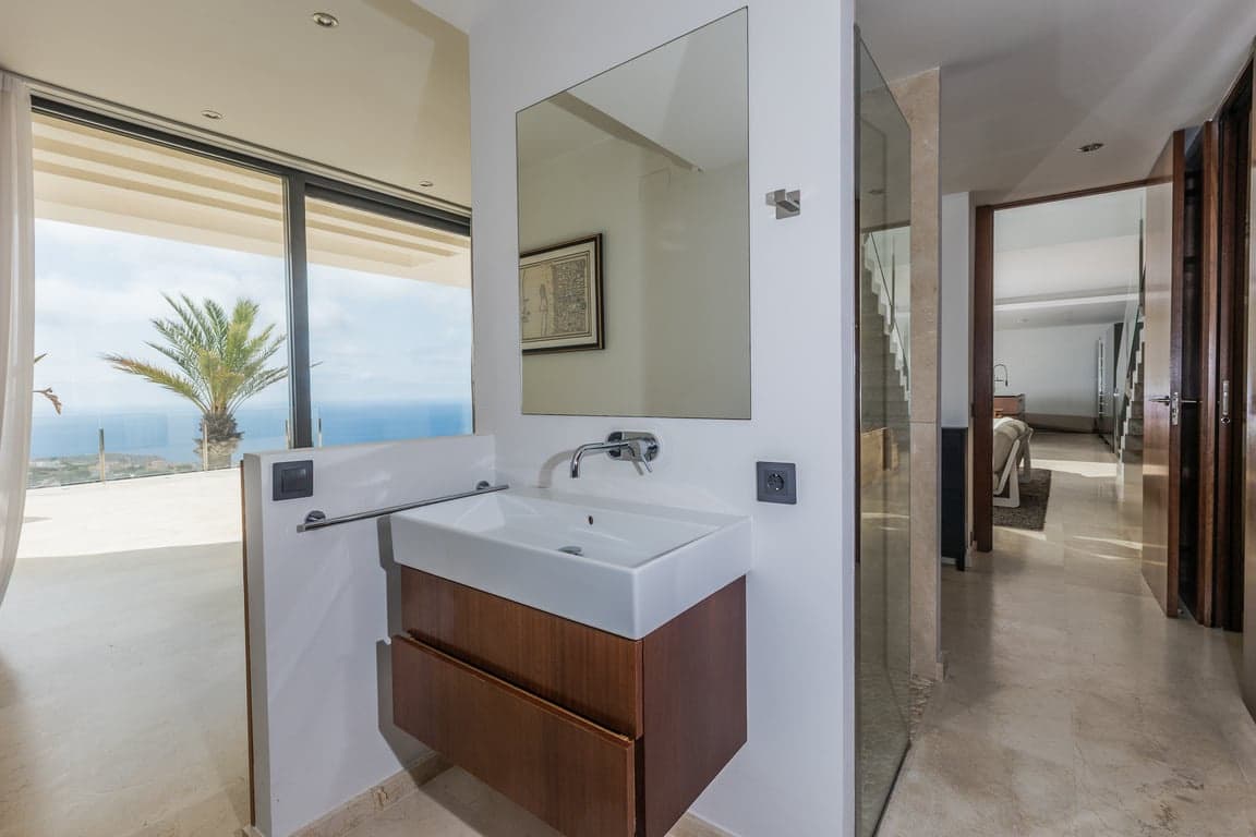 Chalet de 3 habitaciones en Cumbre del Sol en venta con piscina garaje - 2.350.000 € (Ref: 10125233)