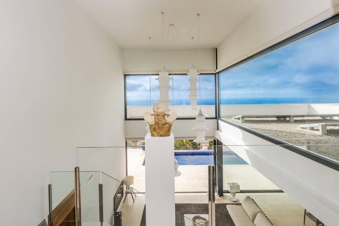 Chalet de 3 habitaciones en Cumbre del Sol en venta con piscina garaje - 2.350.000 € (Ref: 10125233)