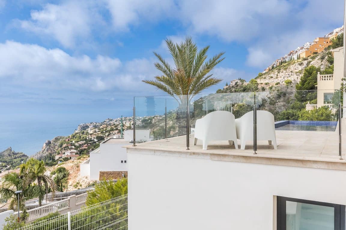Chalet de 3 habitaciones en Cumbre del Sol en venta con piscina garaje - 2.350.000 € (Ref: 10125233)