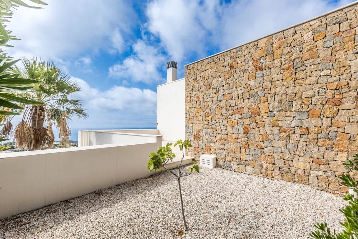 Chalet de 3 habitaciones en Cumbre del Sol en venta con piscina garaje - 2.350.000 € (Ref: 10125233)