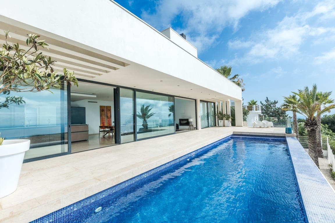 Chalet de 3 habitaciones en Cumbre del Sol en venta con piscina garaje - 2.350.000 € (Ref: 10125233)