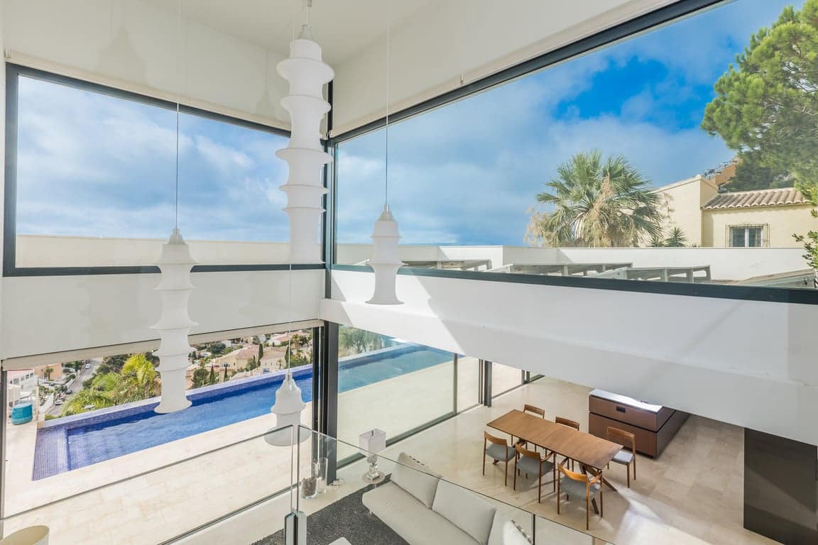 Chalet de 3 habitaciones en Cumbre del Sol en venta con piscina garaje - 2.350.000 € (Ref: 10125233)
