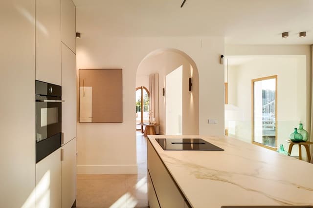 4 bedroom Villa for sale in Javea / Xàbia with pool garage - € 1,950,000 (Ref: 9412898)