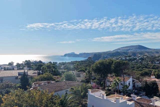 4 bedroom Villa for sale in Javea / Xàbia with pool garage - € 1,950,000 (Ref: 9412898)