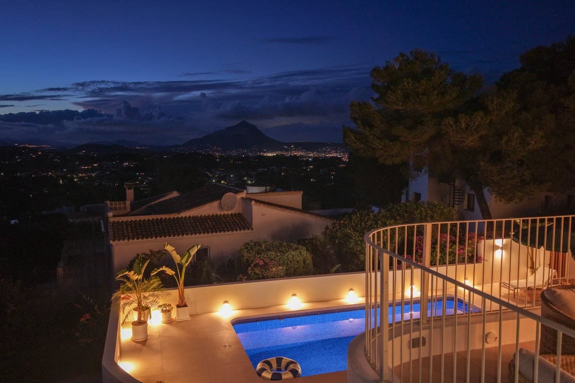 4 bedroom Villa for sale in Javea / Xabia with pool garage - € 1,950,000 (Ref: 9412898)
