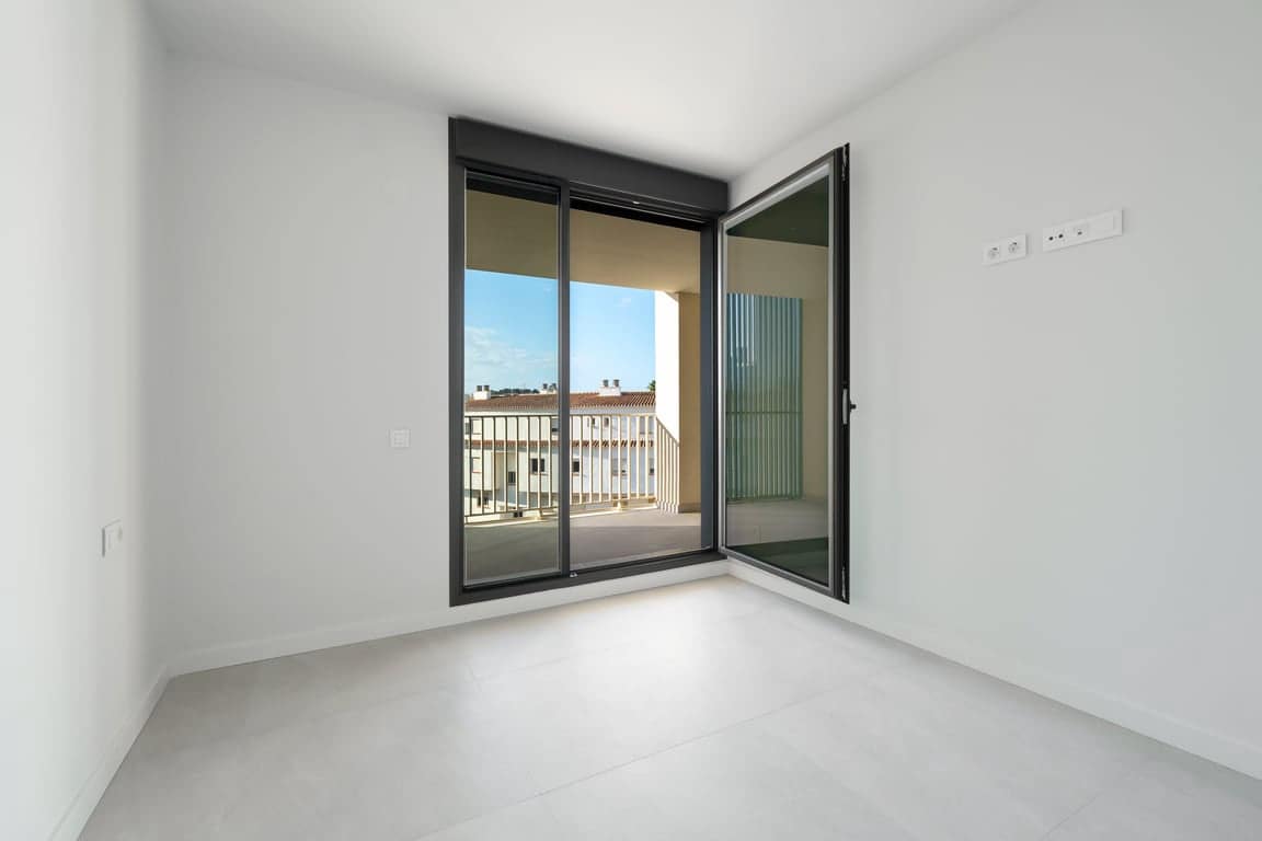 2 bedroom Apartment for sale in Denia with pool garage - € 420,000 (Ref: 9420446)