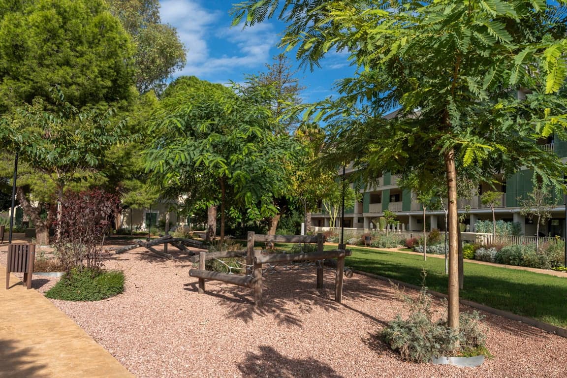 2 bedroom Apartment for sale in Denia with pool garage - € 420,000 (Ref: 9420446)