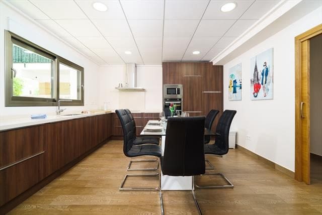 5 bedroom Villa for rent in Javea / Xabia with garage - € 3,600 (Ref: 9481454)