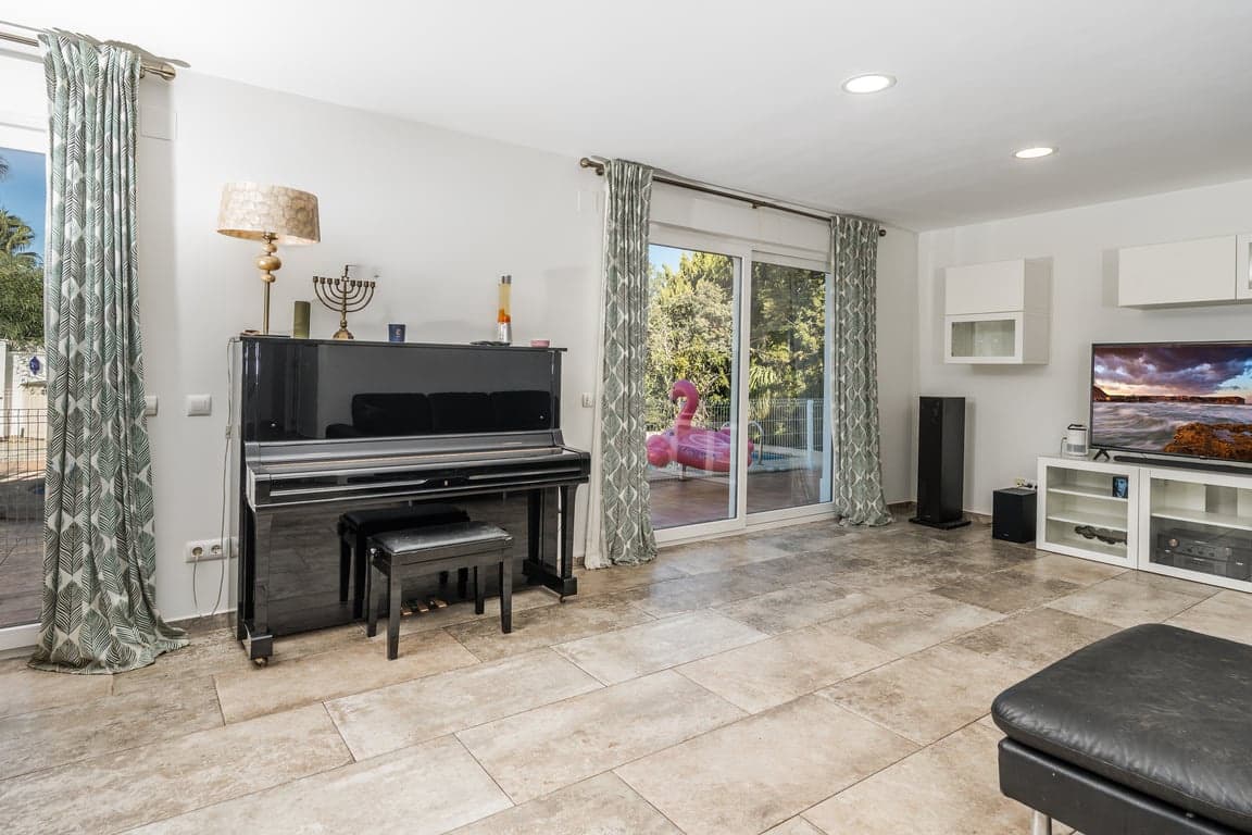 5 sypialnia Willa na sprzedaż w Javea / Xabia z basenem garażem - 995 000 € (Ref: 9580305)