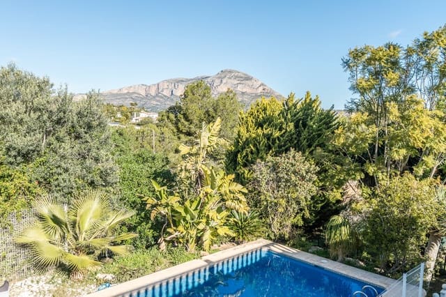4 Zimmer Villa zu verkaufen in Javea / Xàbia mit Pool Garage - 995.000 € (Ref: 9580305)