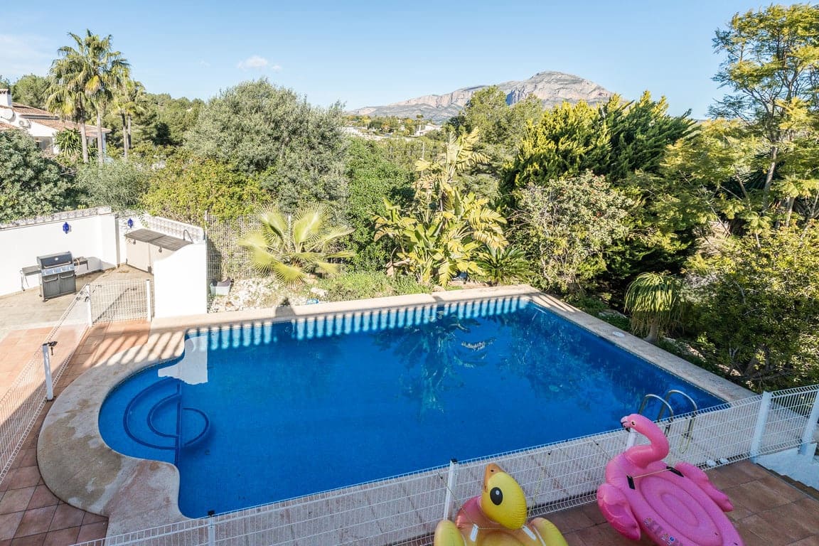 5 sypialnia Willa na sprzedaż w Javea / Xabia z basenem garażem - 995 000 € (Ref: 9580305)