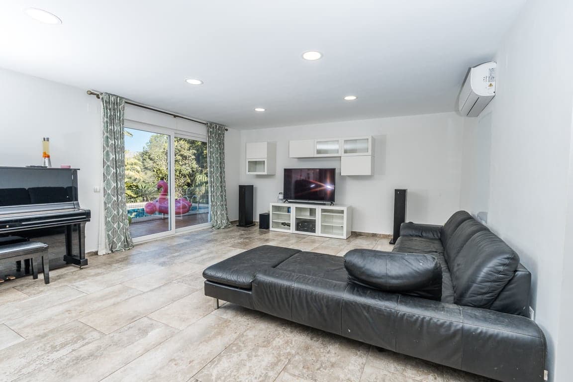 4 bedroom Villa for sale in Javea / Xabia with garage - € 995,900 (Ref: 9580305)