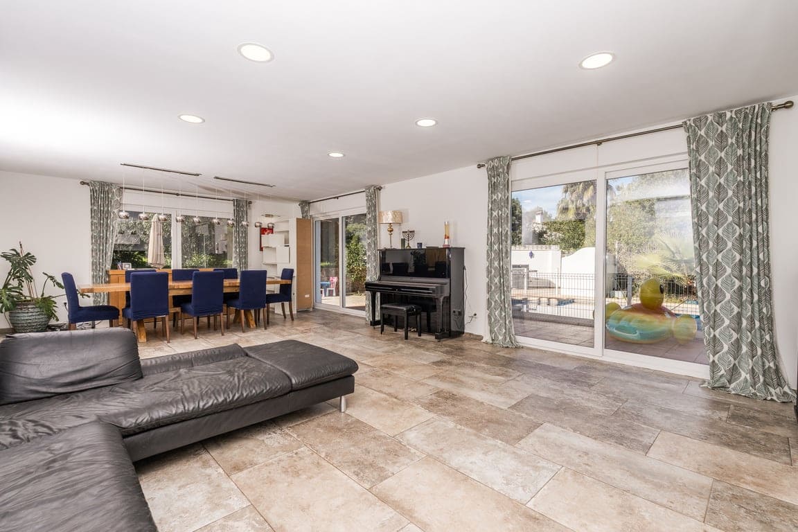 4 bedroom Villa for sale in Javea / Xabia with garage - € 995,900 (Ref: 9580305)