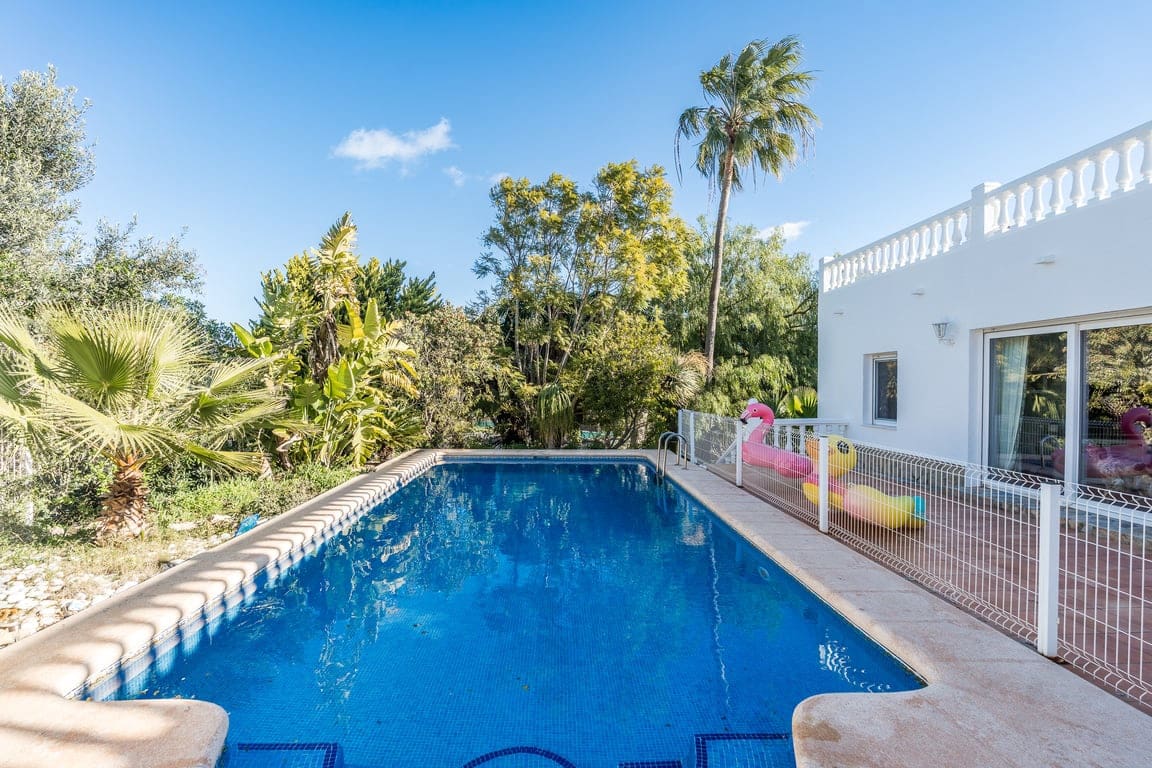 4 bedroom Villa for sale in Javea / Xabia with garage - € 995,900 (Ref: 9580305)