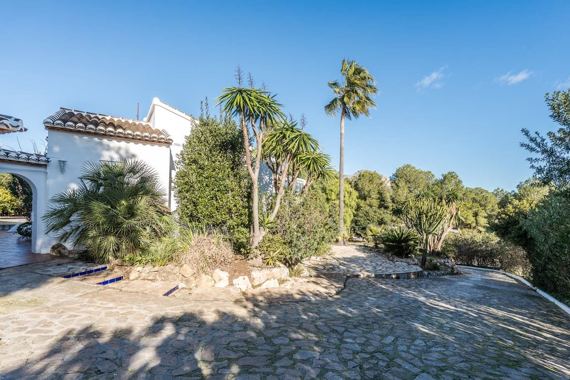 4 bedroom Villa for sale in Javea / Xabia with garage - € 995,900 (Ref: 9580305)