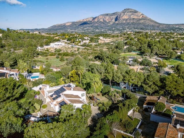 Chalet de 4 habitaciones en Javea / Xàbia en venta con garaje - 995.900 € (Ref: 9580305)