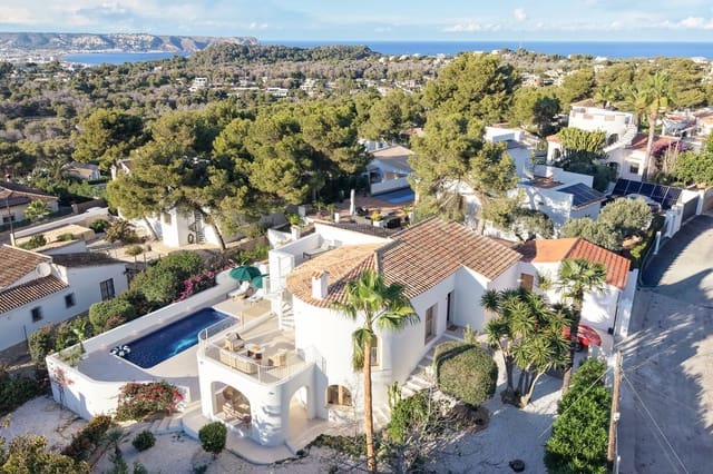 4 bedroom Villa for sale in Javea / Xàbia with garage - € 1,890,000 (Ref: 9693107)