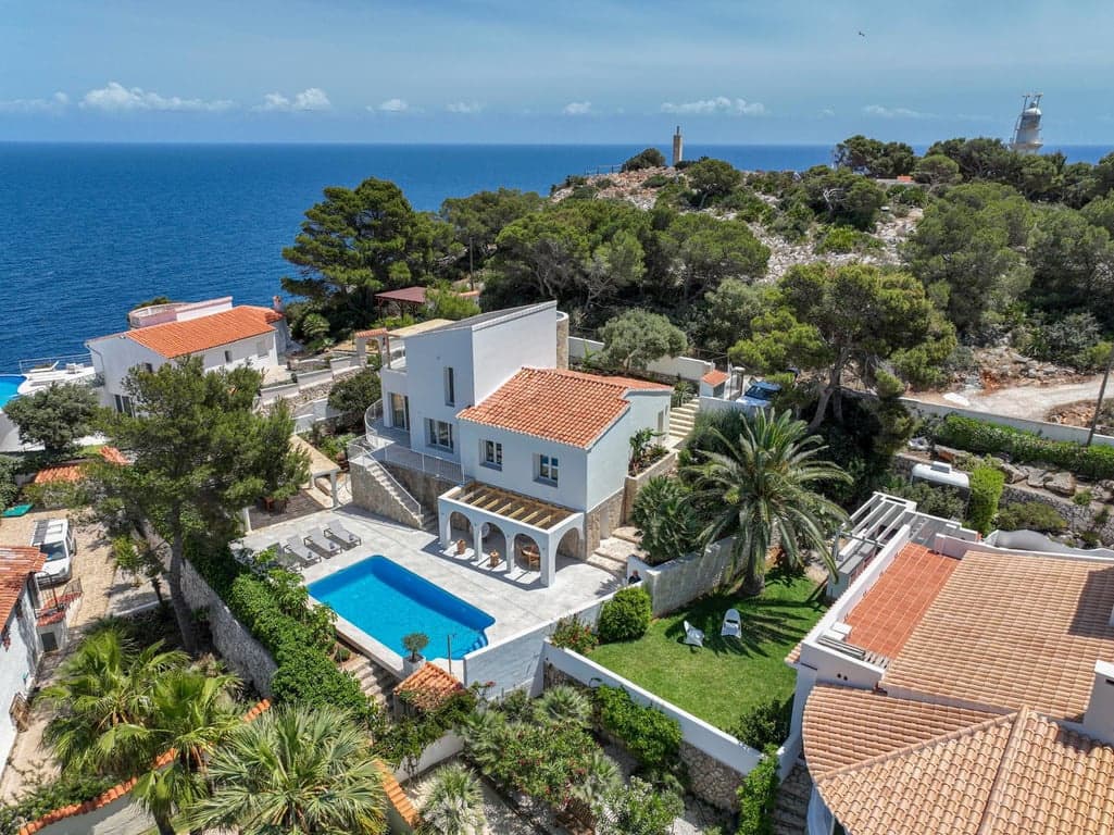 Villa/Maison de 3 chambres à louer à Javea / Xabia avec piscine garage - 4 000 € (Ref: 9723546)