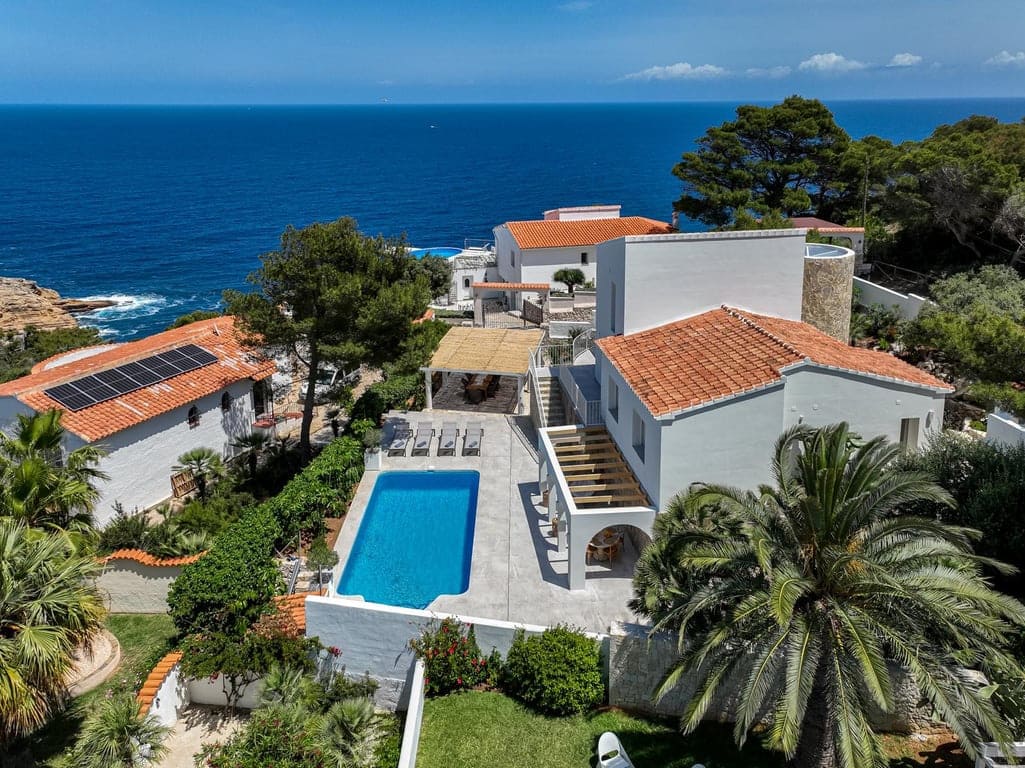 Villa/Maison de 3 chambres à louer à Javea / Xabia avec piscine garage - 4 000 € (Ref: 9723546)