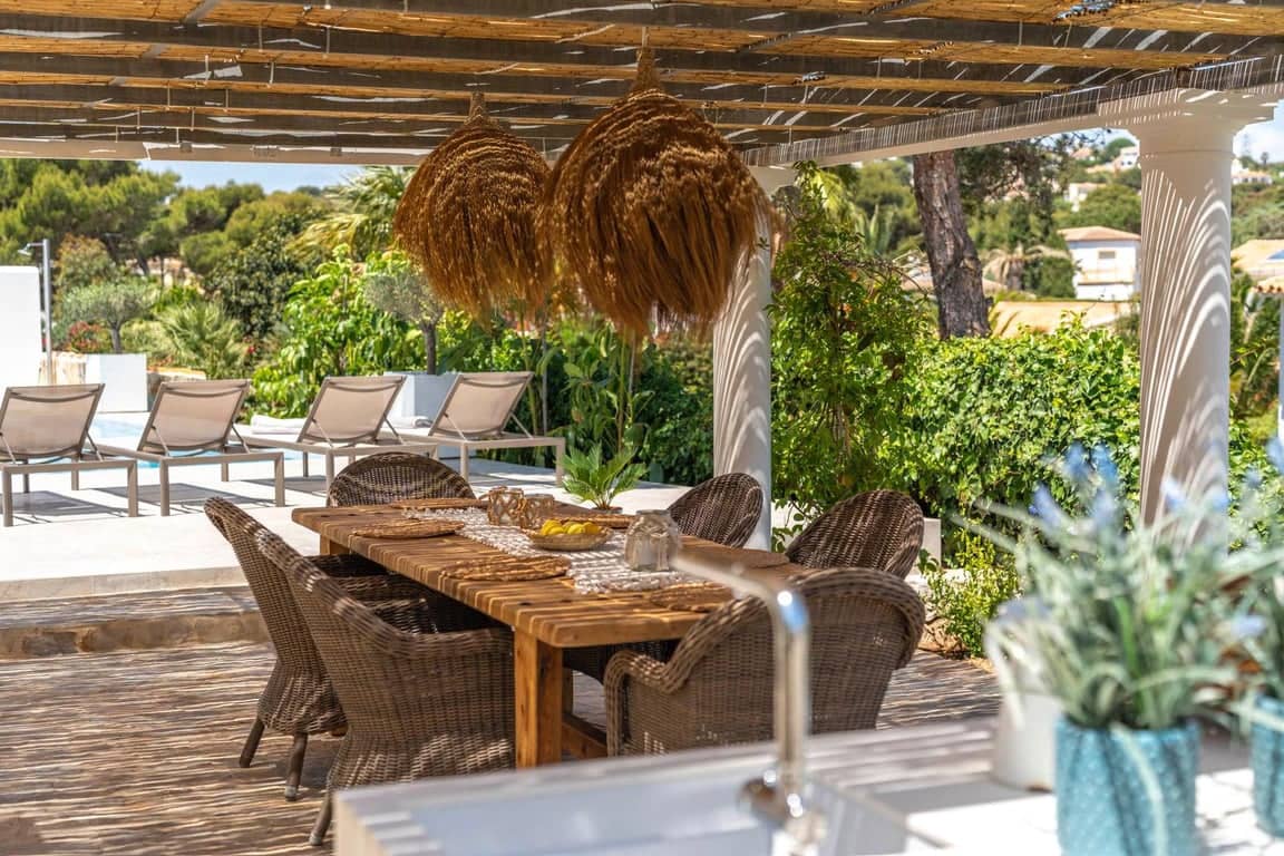 Villa/Maison de 3 chambres à louer à Javea / Xabia avec piscine garage - 4 000 € (Ref: 9723546)