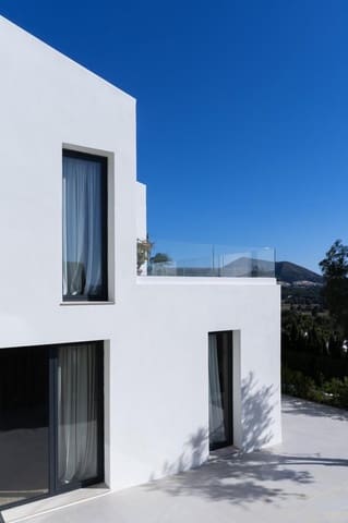 Chalet de 4 habitaciones en Partides comunes - Adsubia, Javea / Xàbia en alquiler con piscina garaje - 6.300 € (Ref: 9769030)