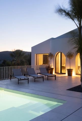 Chalet de 4 habitaciones en Partides comunes - Adsubia, Javea / Xàbia en alquiler con piscina garaje - 6.300 € (Ref: 9769030)