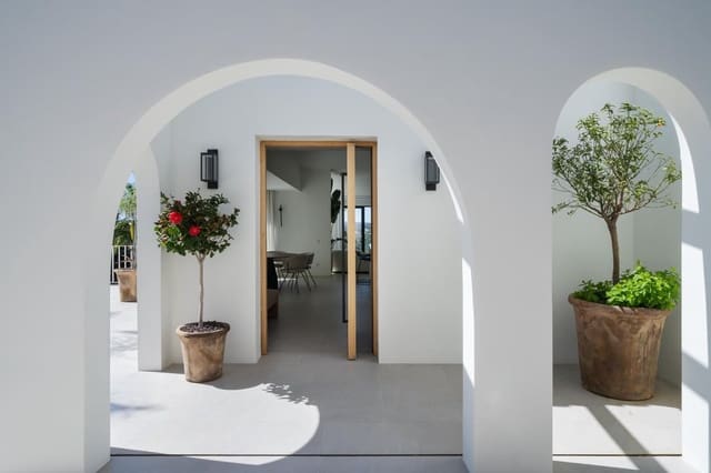 Chalet de 4 habitaciones en Partides comunes - Adsubia, Javea / Xàbia en alquiler con piscina garaje - 6.300 € (Ref: 9769030)