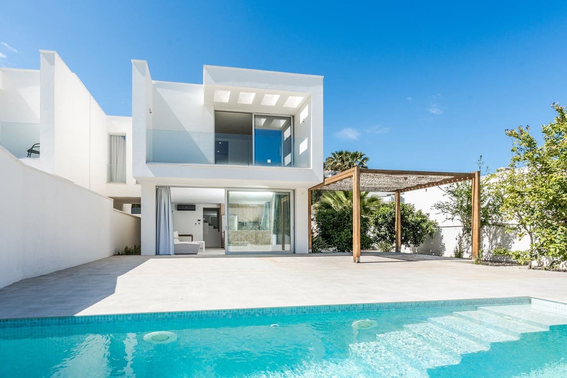 2 soverom Villa til salgs i Moraira med svømmebasseng garasje - € 780 000 (Ref: 9779090)