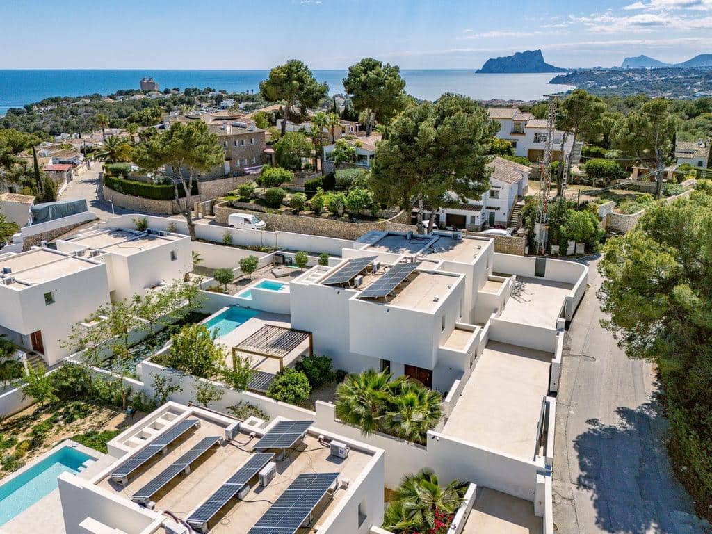 2 soverom Villa til salgs i Moraira med svømmebasseng garasje - € 780 000 (Ref: 9779090)