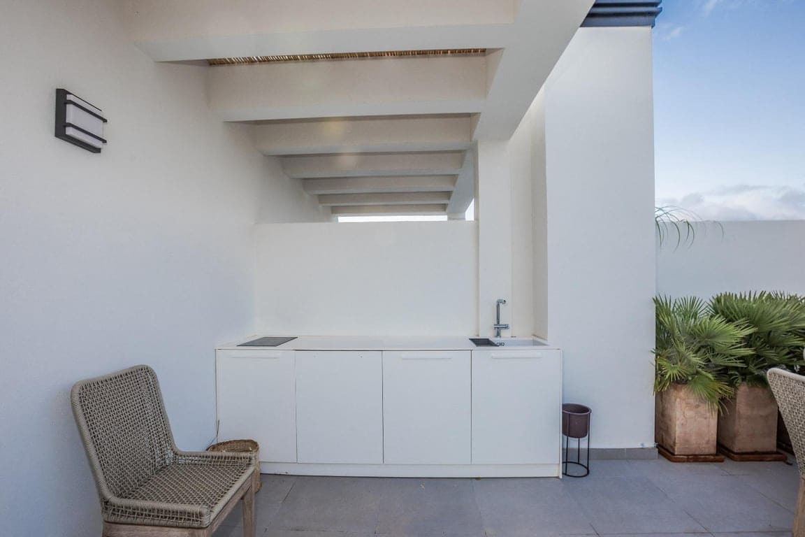 2 bedroom Penthouse for sale in Javea / Xabia with pool garage - € 640,000 (Ref: 9779091)