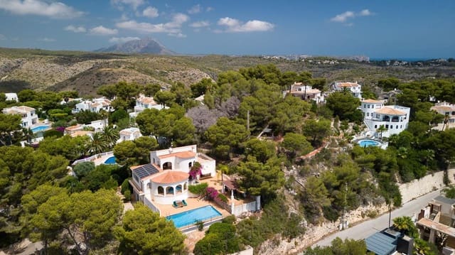4 soverom Villa til leie i Javea / Xàbia med svømmebasseng garasje - € 16 000 (Ref: 9821519)