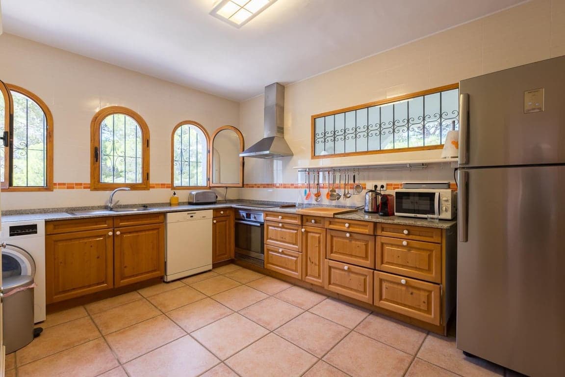 4 bedroom Villa for rent in Javea / Xabia with pool garage - € 4,000 (Ref: 9821519)