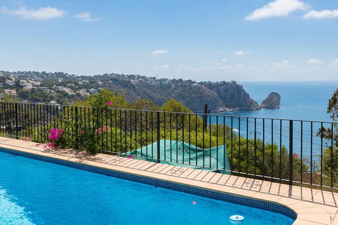 4 bedroom Villa for rent in Javea / Xabia with pool garage - € 4,000 (Ref: 9821519)