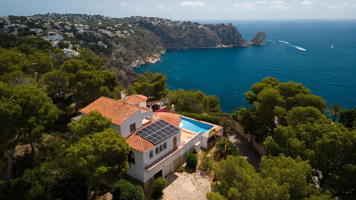 4 bedroom Villa for rent in Javea / Xabia with pool garage - € 4,000 (Ref: 9821519)