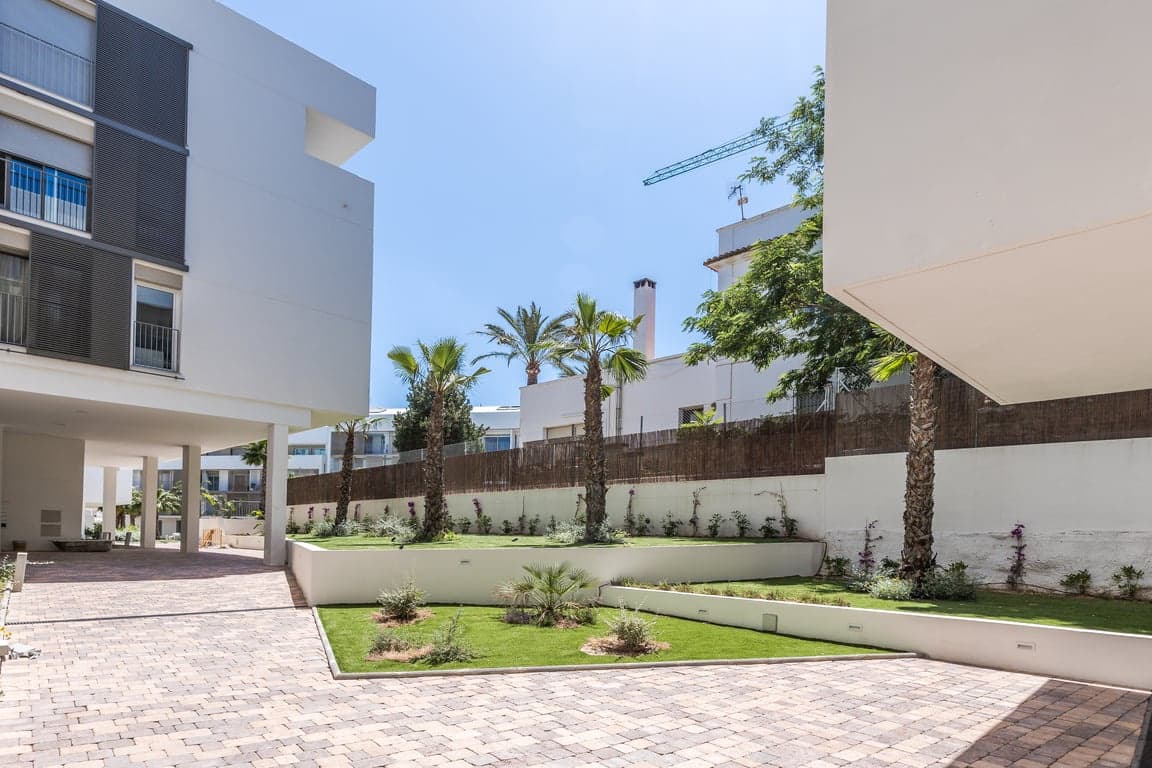 3 sovrum Lägenhet att hyra i Javea / Xabia med pool garage - 2 000 € (Ref: 9895382)