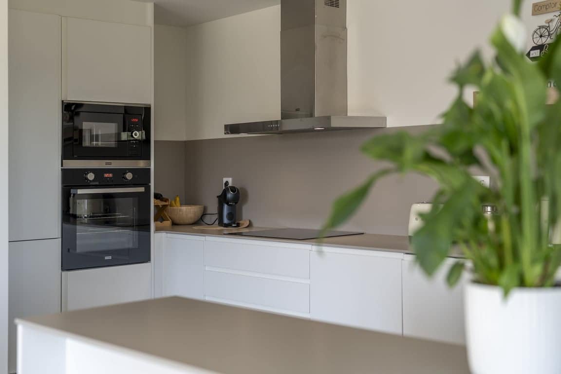 2 bedroom Apartment for rent in Arenal with pool garage - € 2,000 (Ref: 9944726)