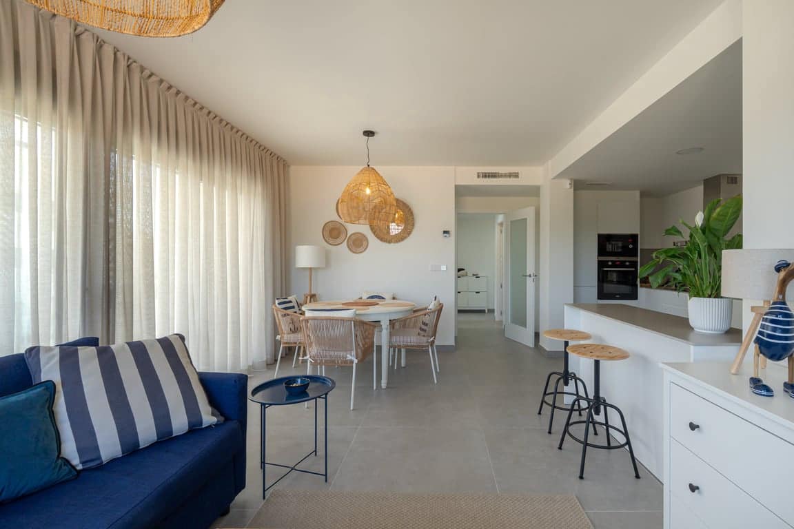 2 bedroom Apartment for rent in Arenal with pool garage - € 2,000 (Ref: 9944726)