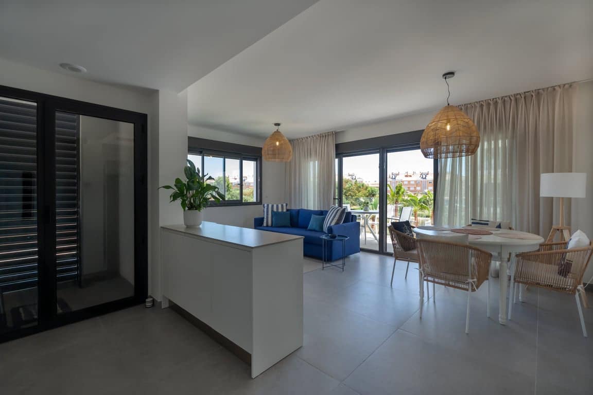 2 bedroom Apartment for rent in Arenal with pool garage - € 2,000 (Ref: 9944726)