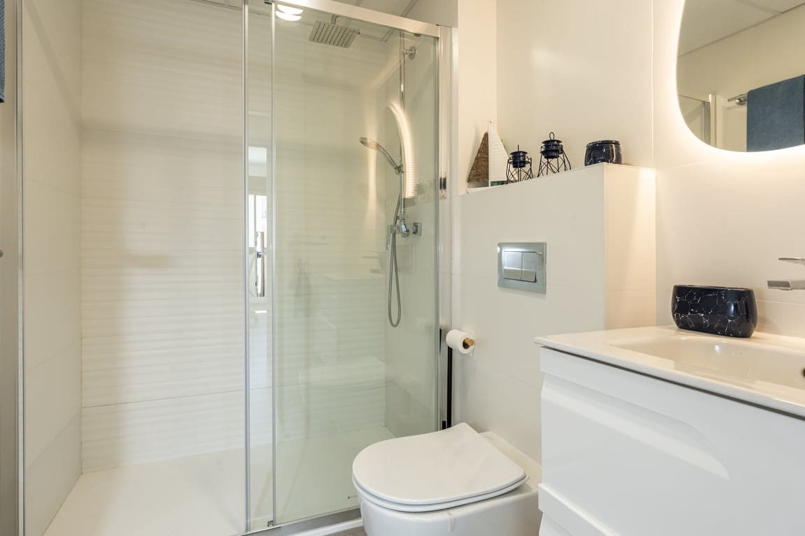 2 bedroom Apartment for rent in Arenal with pool garage - € 2,000 (Ref: 9944726)