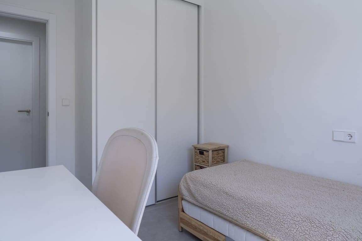 2 bedroom Apartment for rent in Arenal with pool garage - € 2,000 (Ref: 9944726)