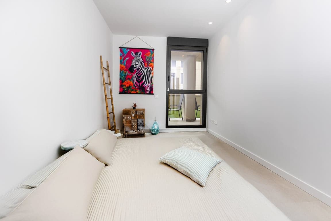 4 bedroom Apartment for rent in Denia with pool garage - € 3,500 (Ref: 9958439)