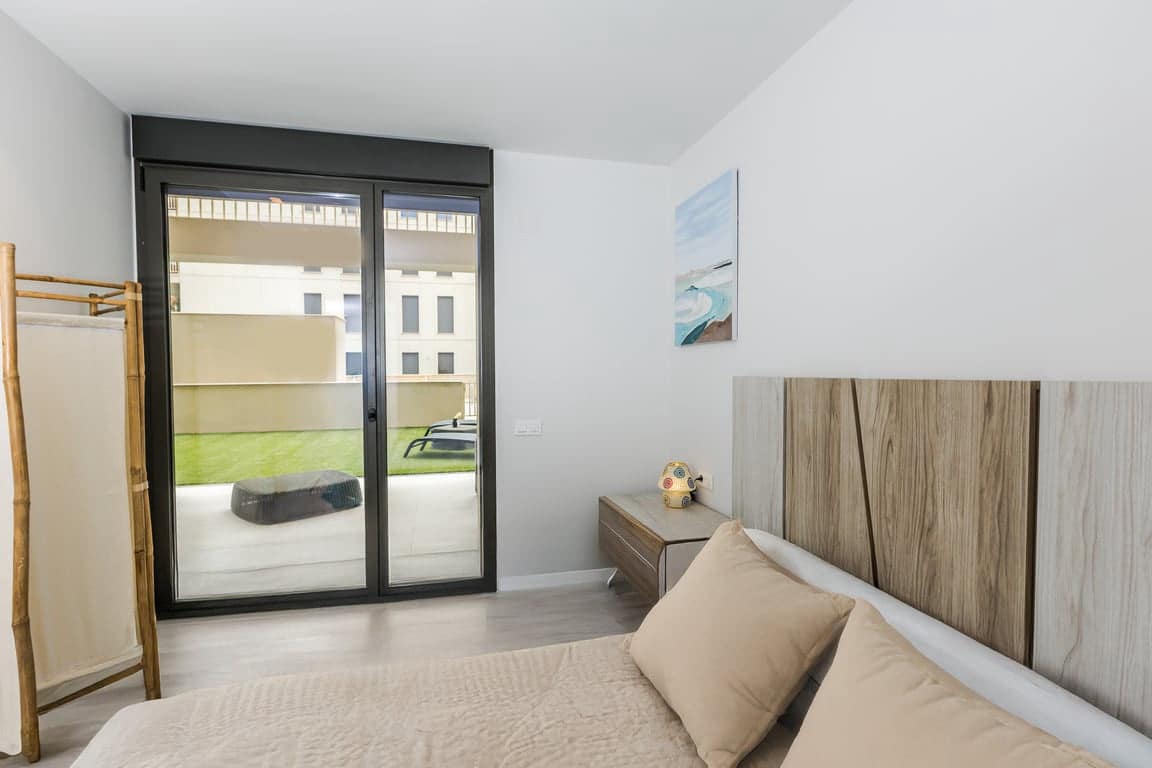 4 bedroom Apartment for rent in Denia with pool garage - € 3,500 (Ref: 9958439)