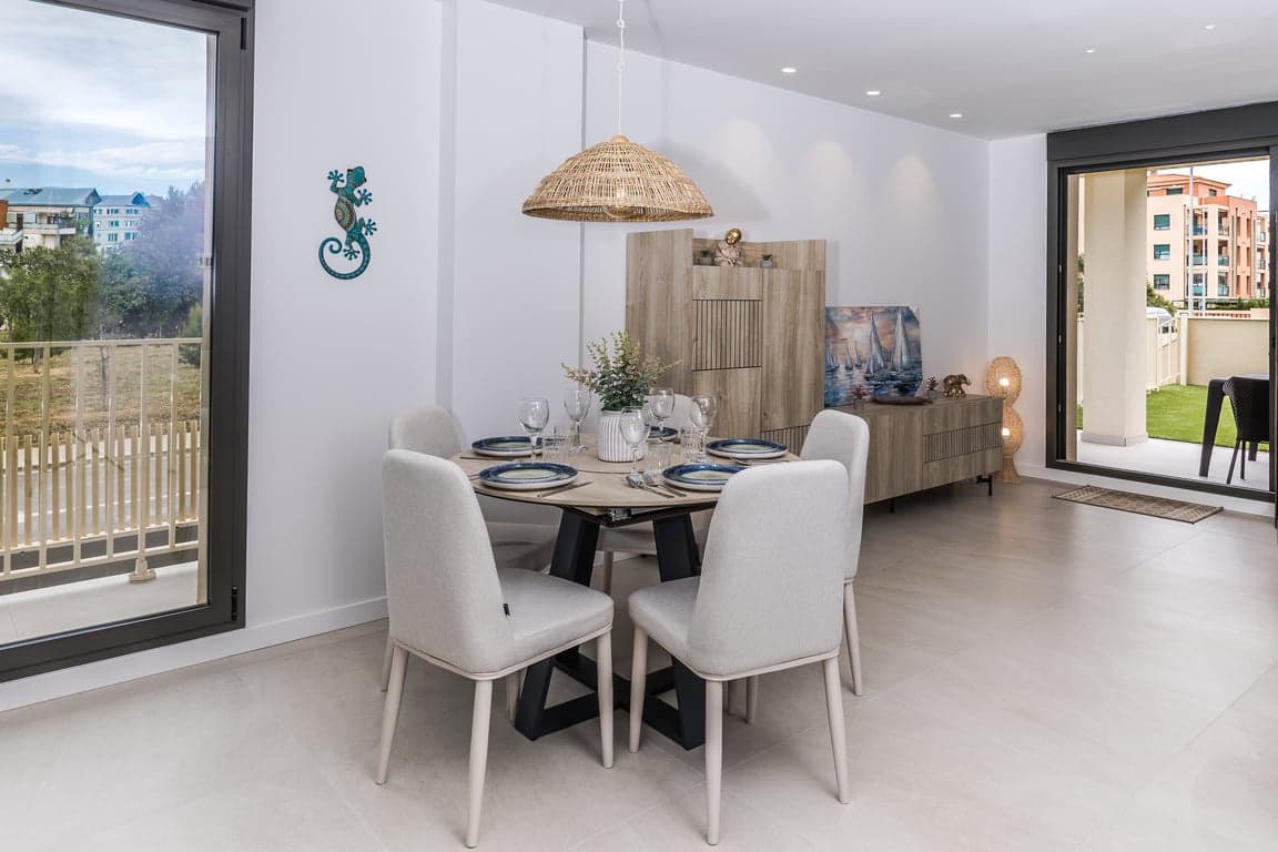 4 bedroom Apartment for rent in Denia with pool garage - € 3,500 (Ref: 9958439)