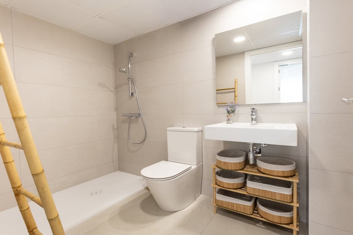4 bedroom Apartment for rent in Denia with pool garage - € 3,500 (Ref: 9958439)