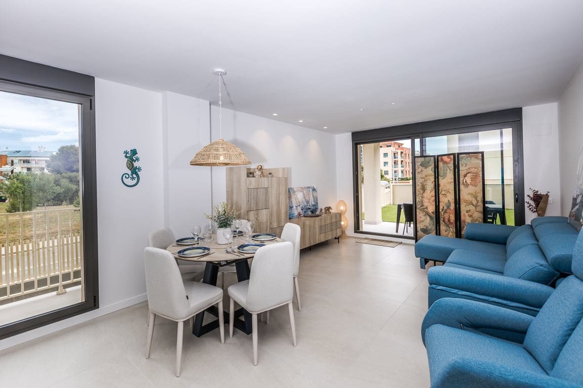 4 bedroom Apartment for rent in Denia with pool garage - € 3,500 (Ref: 9958439)