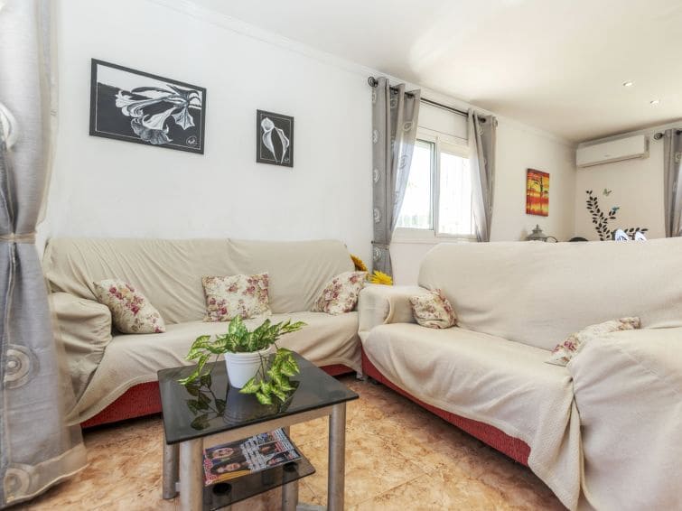 3 bedroom Villa for holiday rental in L'Ametlla de Mar with pool - € 2,200 (Ref: 10124550)