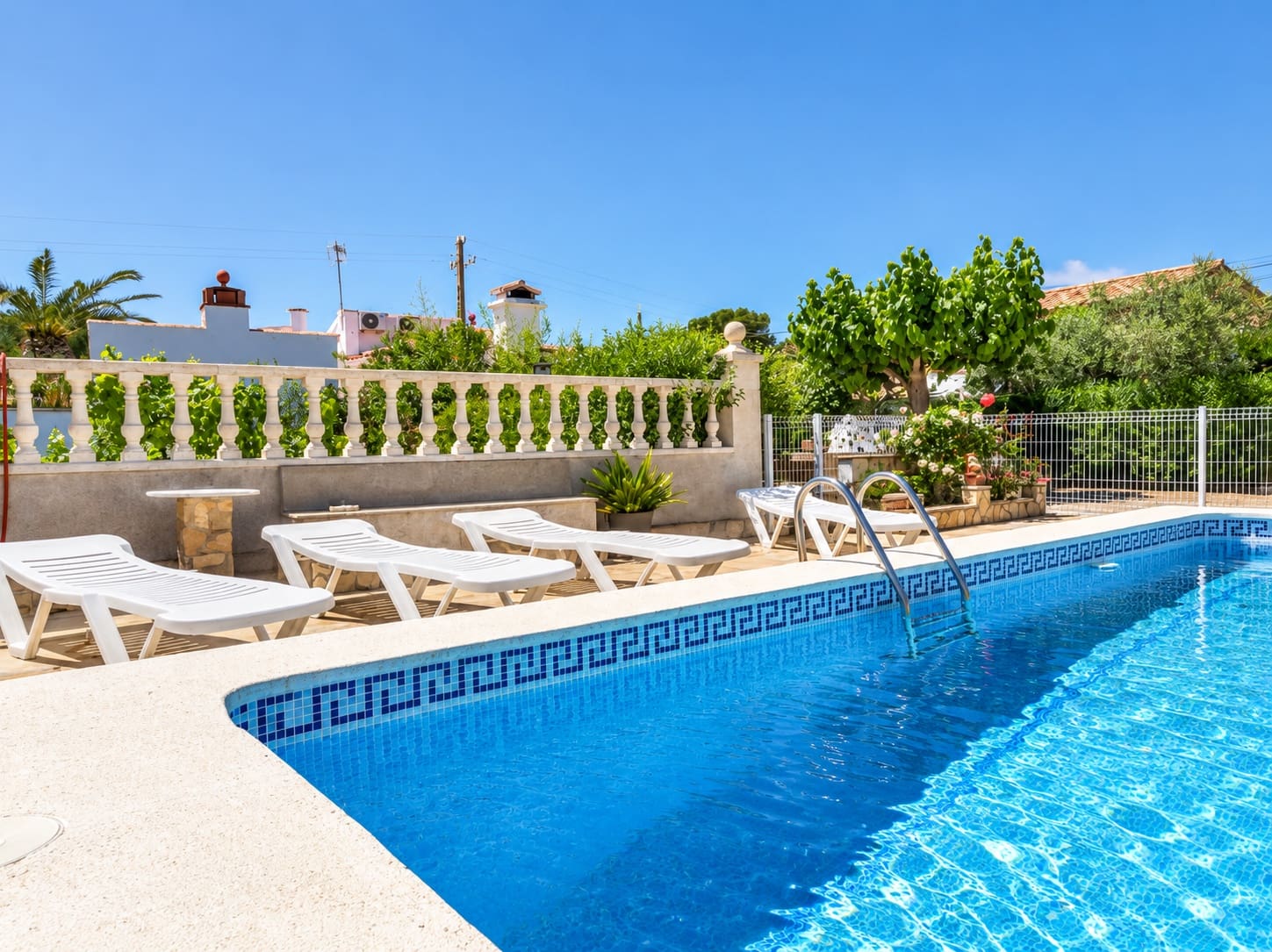 3 bedroom Villa for holiday rental in L'Ametlla de Mar with pool - € 2,200 (Ref: 10124550)