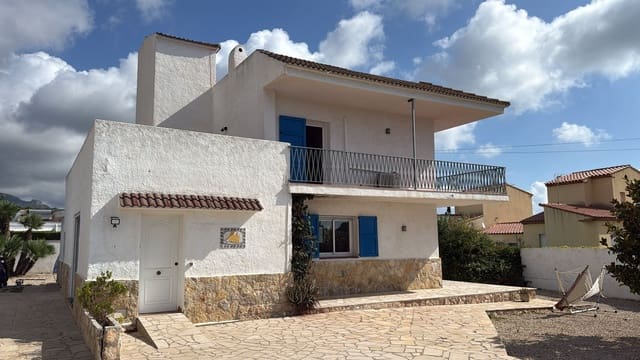 4 sypialnia Willa na sprzedaż w L'Ametlla de Mar z basenem garażem - 340 000 € (Ref: 9379406)