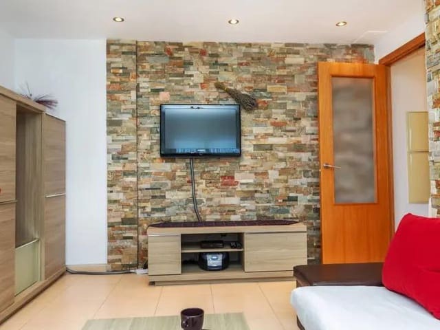 2 soverom Strandleiligheter til salgs i Miami Playa / Miami Platja, Mont-roig del Camp med svømmebasseng - € 135 000 (Ref: 9379642)